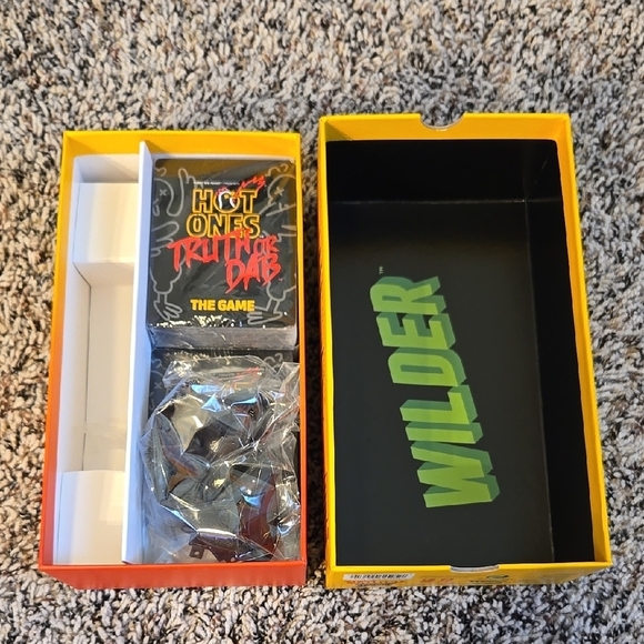 Truth or Dab The Game - Yellow - Picture 2 of 3